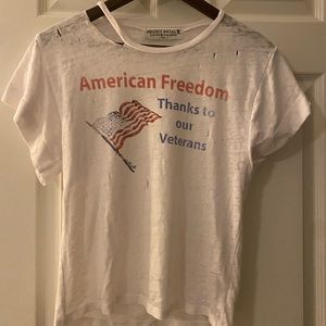 Project social american freedom thanks to our veterans distressed white tee
